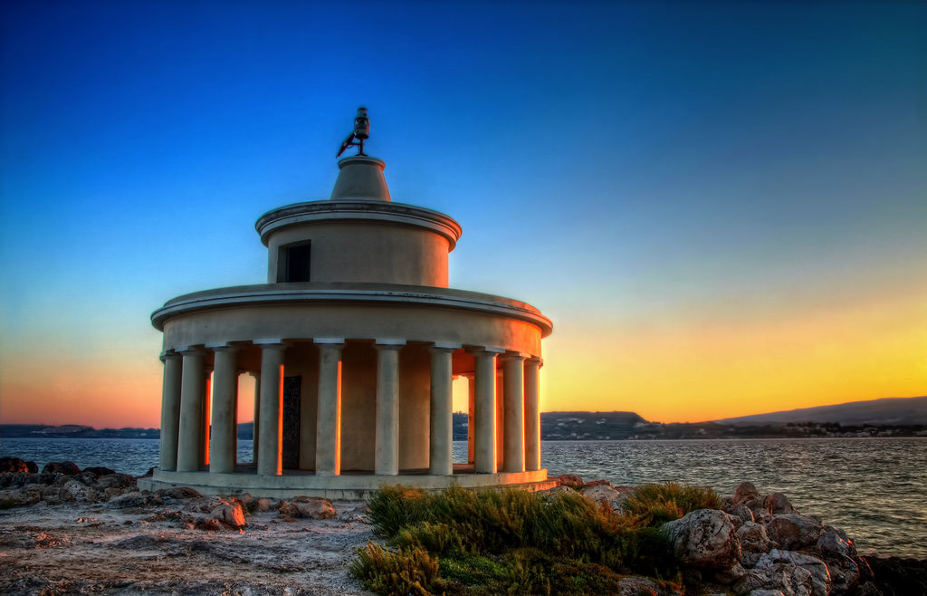 rent-a-car-kefalonia-Agioi-Theodoroi-Lighthouse
